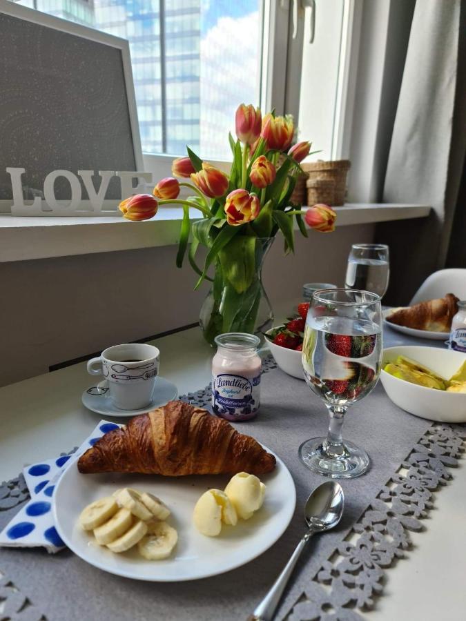 Apartament Chmielna Varsavia Esterno foto